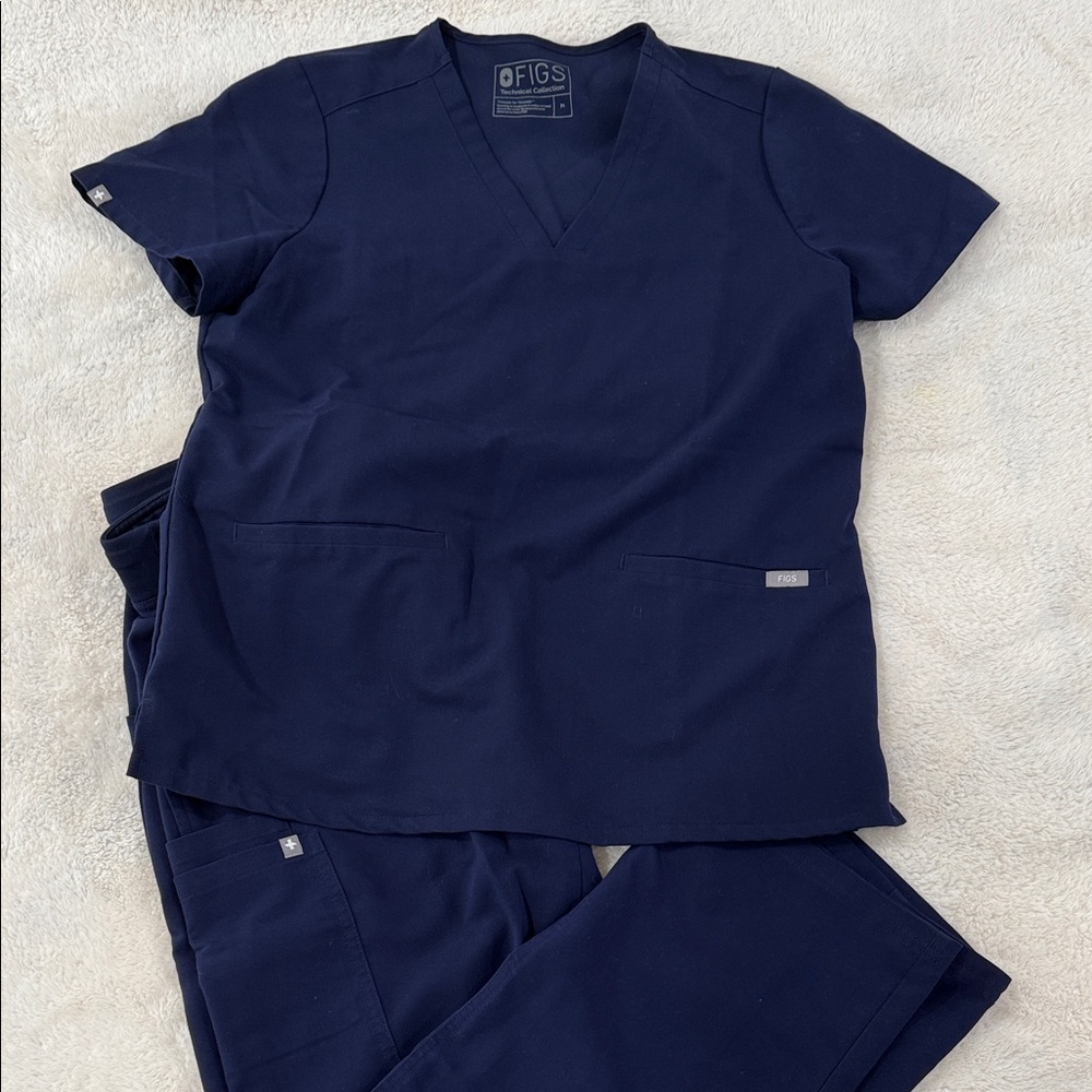 Figs Deep Blue Scrub Set